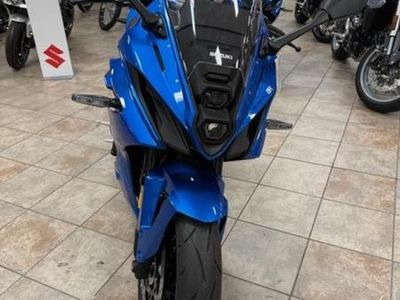 2026 Suzuki GSX-8R - Photo 3