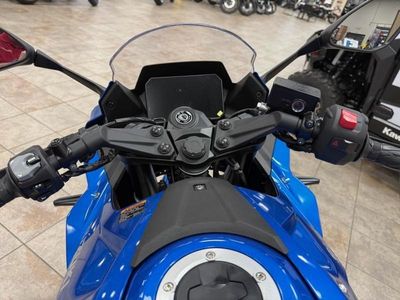 2026 Suzuki GSX-8R - Photo 13