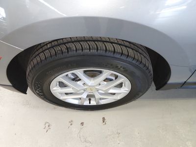 2024 Chevrolet Equinox — photo 10 view