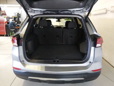 2024 Chevrolet Equinox — photo 11 view