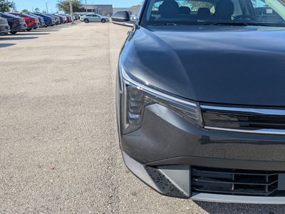 2025 Kia K4 - Photo 11