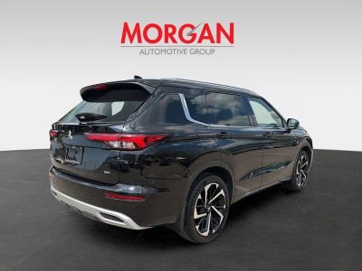 2024 Mitsubishi Outlander — rear three-quarter view