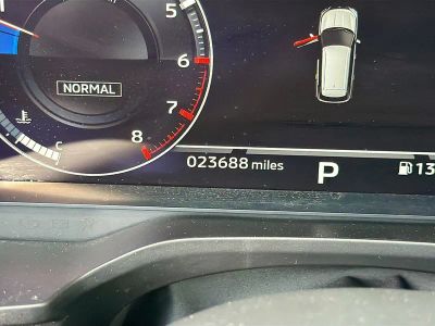 2024 Mitsubishi Outlander — photo 39 view