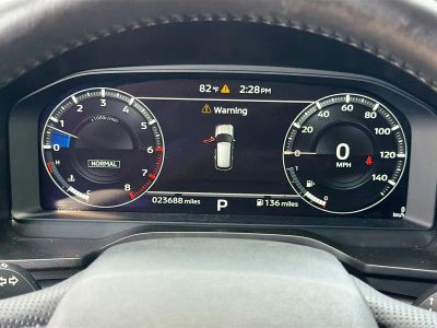2024 Mitsubishi Outlander — photo 38 view