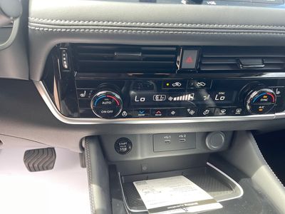 2026 Nissan Rogue — photo 13 view