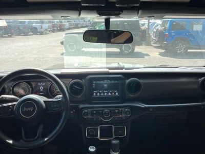 2023 Jeep Gladiator - Photo 17