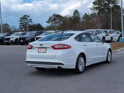 2015 Ford Fusion Hybrid - Photo 3