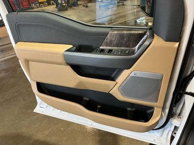 2026 Ford Super Duty F-350 SRW — photo 15 view