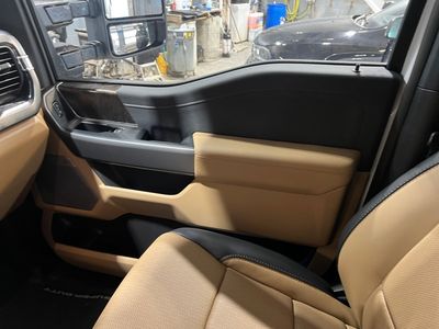 2026 Ford Super Duty F-350 SRW — photo 16 view