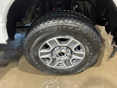 2026 Ford Super Duty F-350 SRW — photo 21 view