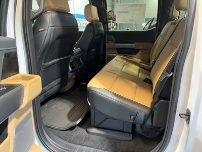 2026 Ford Super Duty F-350 SRW — photo 17 view