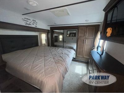2019 Keystone RV Cougar - Photo 13