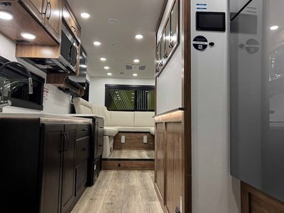 2026 Jayco SENECA XT - Photo 5