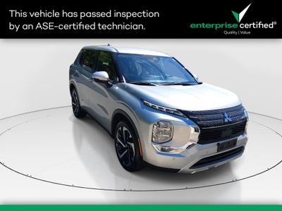 2024 Mitsubishi Outlander - Photo 1