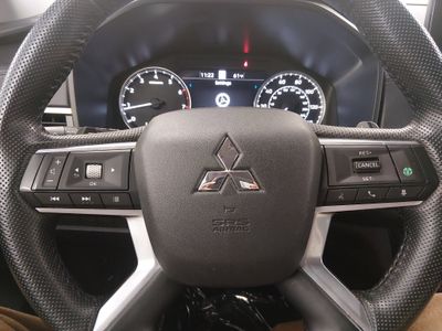 2024 Mitsubishi Outlander - Photo 12