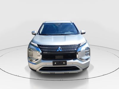 2024 Mitsubishi Outlander - Photo 2
