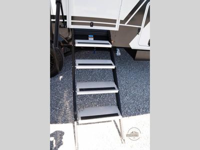 2026 Brinkley Model Z - Photo 17