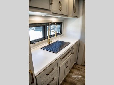 2026 Brinkley Model Z - Photo 38