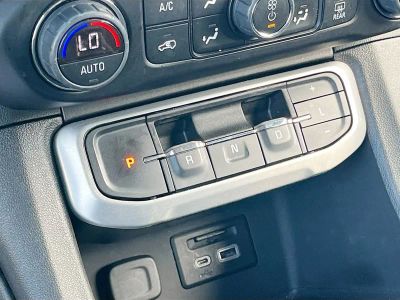 2023 GMC Acadia — photo 17 view