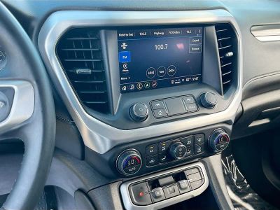 2023 GMC Acadia — photo 15 view
