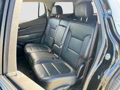 2023 GMC Acadia — photo 25 view