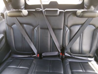 2023 Jeep Wagoneer L — photo 18 view
