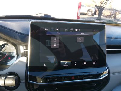 2023 Jeep Compass - Photo 18