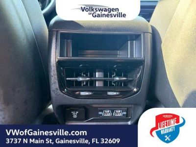 2024 Jeep Grand Cherokee — photo 12 view