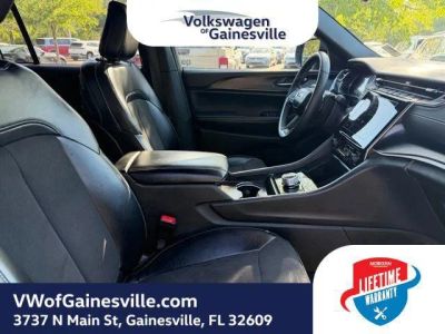 2024 Jeep Grand Cherokee — photo 9 view