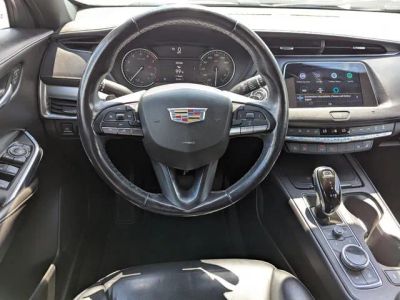 2021 Cadillac XT4 — photo 14 view