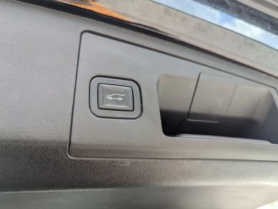 2021 Cadillac XT4 — photo 11 view