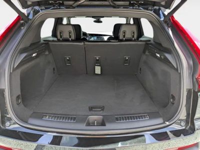 2021 Cadillac XT4 — photo 10 view