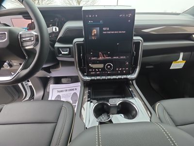 2026 GMC Yukon - Photo 13