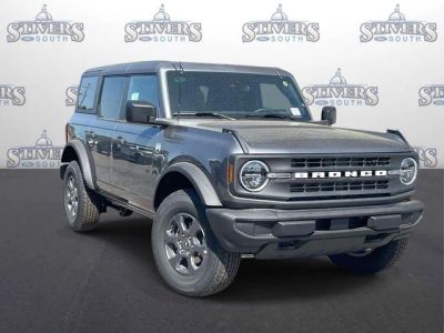2026 Ford Bronco Big Bend in Gray — front three-quarter view