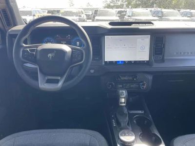 2026 Ford Bronco — photo 10 view