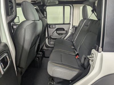2026 Jeep Wrangler — photo 17 view