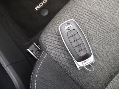 2025 Nissan Rogue - Photo 15