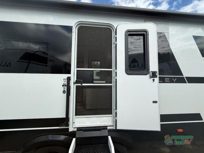 2026 Brinkley Model I - Photo 6