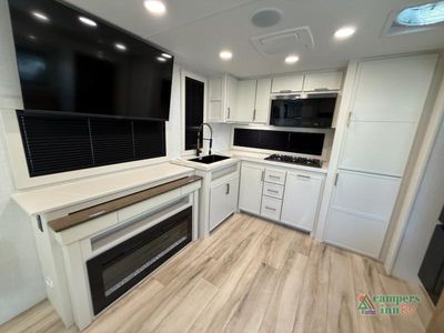 2026 Brinkley Model I - Photo 18