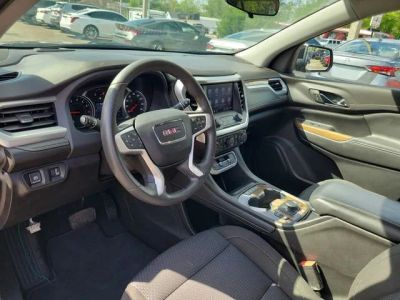 2023 GMC Acadia — photo 13 view