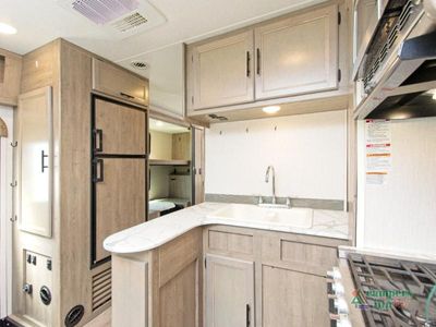 2021 Coachmen RV Freelander Premier - Photo 18