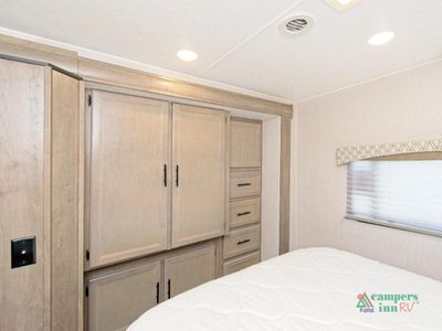 2021 Coachmen RV Freelander Premier - Photo 23