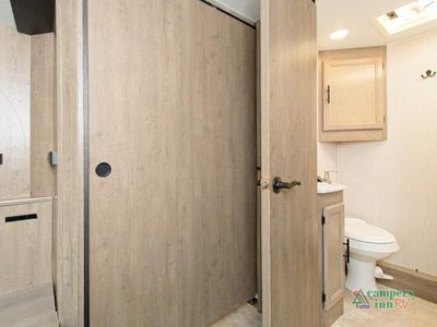 2021 Coachmen RV Freelander Premier - Photo 27