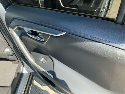 2019 Toyota RAV4 — photo 20 view