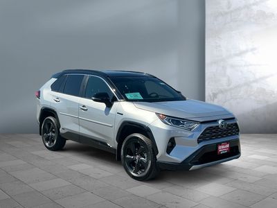 2019 Toyota RAV4 — photo 8 view