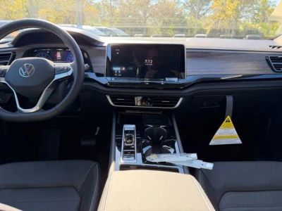 2026 Volkswagen Atlas — photo 9 view