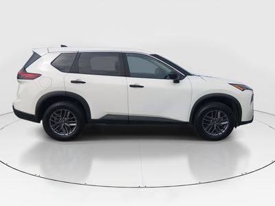 2024 Nissan Rogue - Photo 8