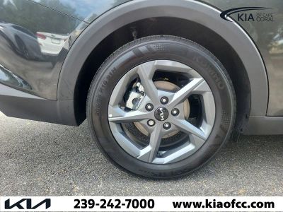 2025 Kia K4 — photo 8 view