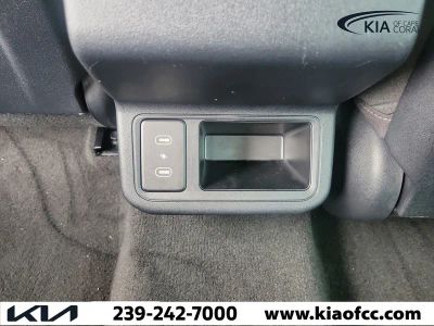 2025 Kia K4 — photo 14 view