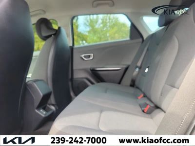 2025 Kia K4 — photo 12 view